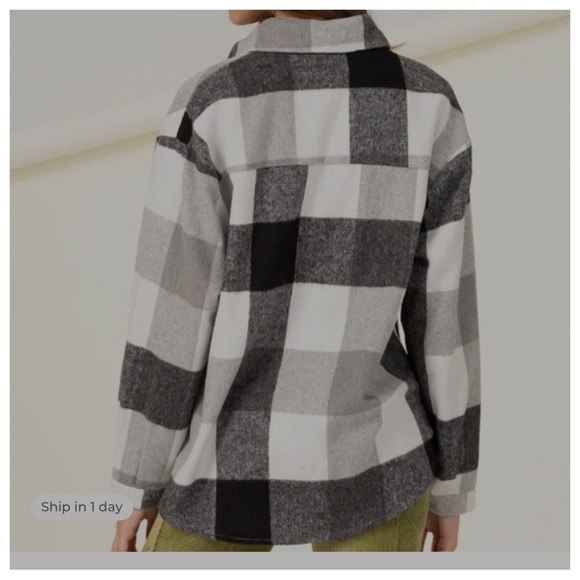 Zenana Black and White Flannel Shacket Sz M - Picture 4 of 4